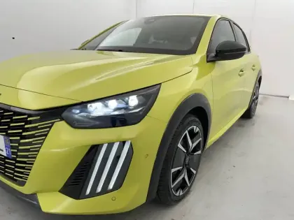 Photo 23 Peugeot 208  PureTech 100 S&S BVM6