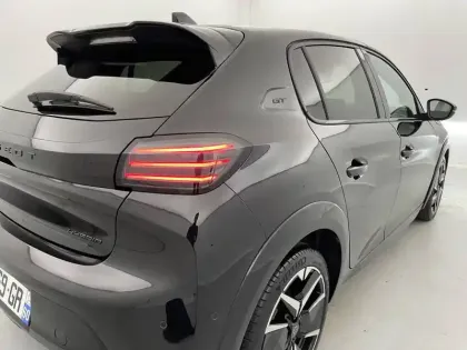 Photo 30 Peugeot 208  Hybrid 110 e-DCS6