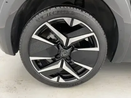 Photo 18 Peugeot 208  Hybrid 110 e-DCS6