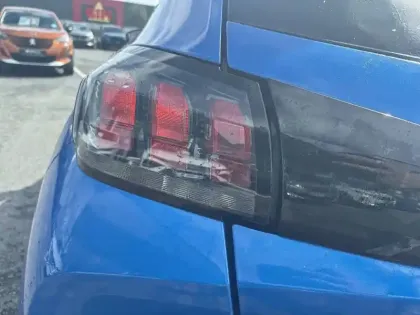 Photo 16 Peugeot 208  Electrique 50 kWh 136ch