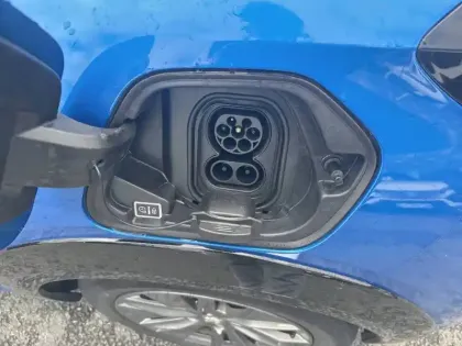 Photo 19 Peugeot 208  Electrique 50 kWh 136ch