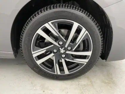 Photo 15 Peugeot 208  PureTech 100 S&S EAT8