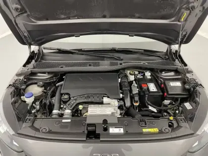 Photo 20 Peugeot 208  PureTech 100 S&S EAT8