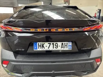Photo 16 Peugeot 408  Hybrid 145 e-DCS6