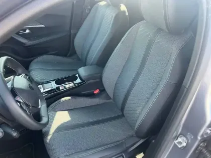 Photo 10 Peugeot 2008  Hybrid 110 e-DCS6
