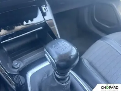 Photo 9 Peugeot 2008  PureTech 130 S&S BVM6