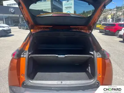 Photo 5 Peugeot 2008  PureTech 130 S&S BVM6