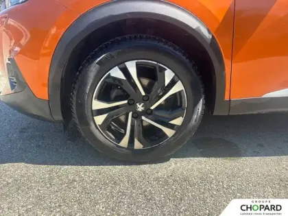 Photo 11 Peugeot 2008  PureTech 130 S&S BVM6