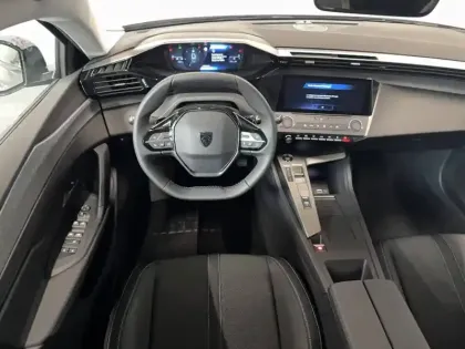 Photo 29 Peugeot 308  SW Hybrid 145 e-DCS6