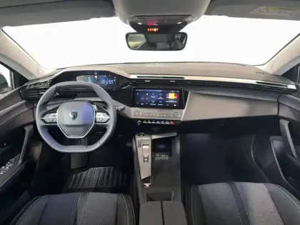 Photo 28 Peugeot 308  SW Hybrid 145 e-DCS6