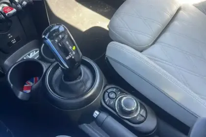 Photo 20 Mini Mini Hatch 3 Portes Cooper S 178 ch DKG7