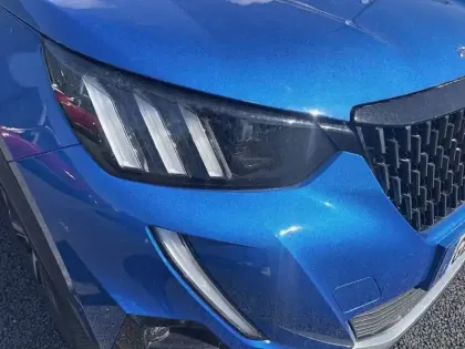 Photo 15 Peugeot 2008  PureTech 130 S&S BVM6