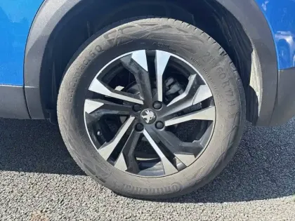 Photo 12 Peugeot 2008  PureTech 130 S&S BVM6