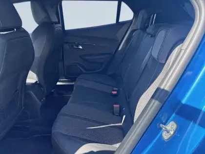 Photo 11 Peugeot 2008  PureTech 130 S&S BVM6