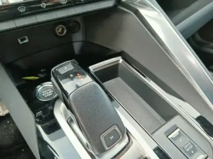 Photo 13 Peugeot 3008  BlueHDi 130ch S&S EAT8