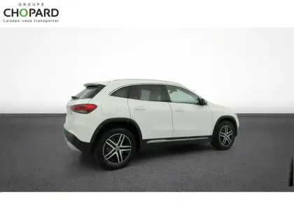 Photo 8 Mercedes GLA  250 e 8G-DCT