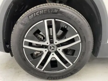 Photo 17 Mercedes GLA  250 e 8G-DCT