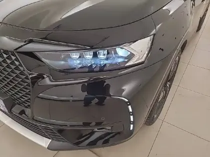 Photo 15 DS DS 7 DS7 Crossback Hybride E-Tense 225 EAT8