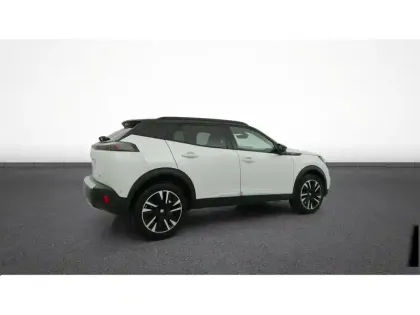 Photo 8 Peugeot 2008  PureTech 130 S&S EAT8