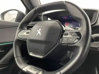 Photo 28 Peugeot 2008  PureTech 130 S&S EAT8