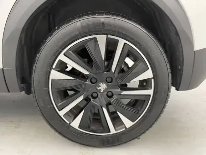 Photo 15 Peugeot 2008  PureTech 130 S&S EAT8