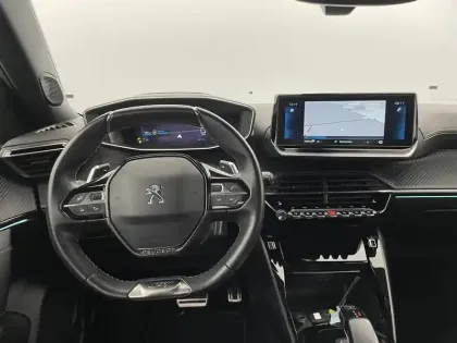 Photo 21 Peugeot 2008  PureTech 130 S&S EAT8