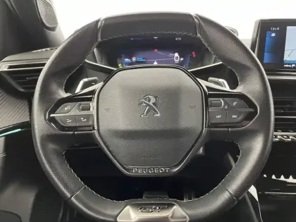 Photo 22 Peugeot 2008  PureTech 130 S&S EAT8