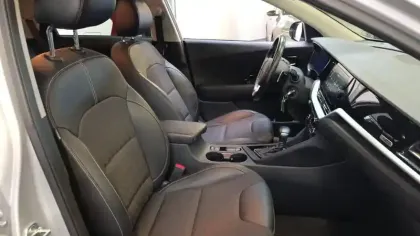 Photo 23 Kia Niro  1.6 GDi Hybride 141 ch DCT6