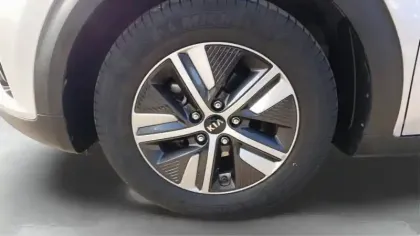 Photo 9 Kia Niro  1.6 GDi Hybride 141 ch DCT6