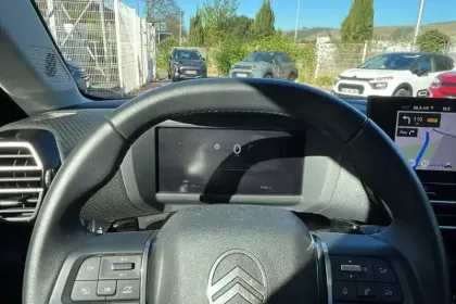 Photo 16 Citroën C4  Hybride 136 e-DCS6