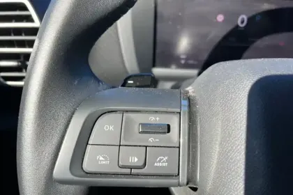 Photo 17 Citroën C4  Hybride 136 e-DCS6