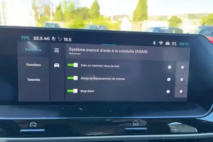 Photo 26 Citroën C4  Hybride 136 e-DCS6