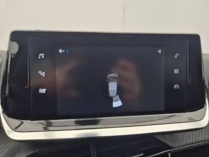 Photo 19 Peugeot 208  Electrique 50 kWh 136ch