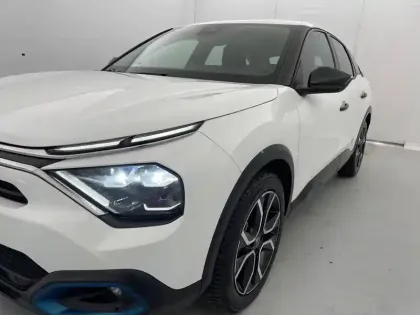 Photo 23 Citroën C4 e- 136 ch Automatique