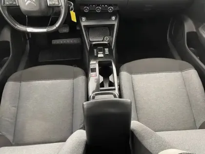 Photo 24 Citroën C4 e- 136 ch Automatique