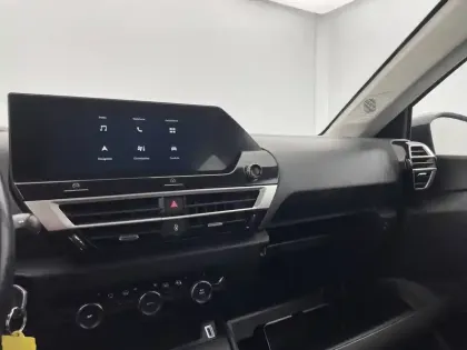 Photo 27 Citroën C4 e- 136 ch Automatique