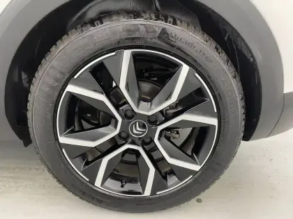 Photo 15 Citroën C4 e- 136 ch Automatique