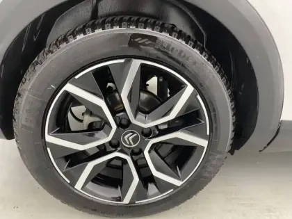 Photo 18 Citroën C4 e- 136 ch Automatique