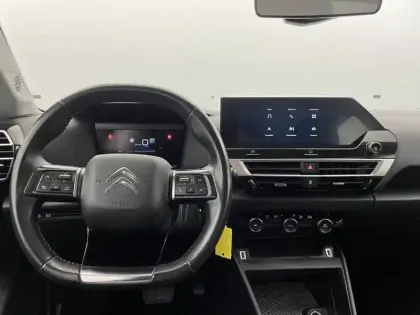 Photo 21 Citroën C4 e- 136 ch Automatique