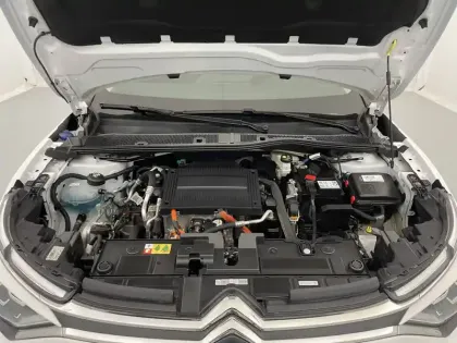 Photo 20 Citroën C4 e- 136 ch Automatique