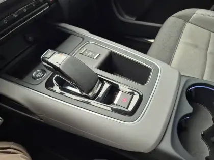 Photo 12 Citroën C5 aircross  Hybride 225 S&S e-EAT8