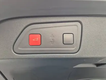 Photo 20 Citroën C5 aircross  Hybride 225 S&S e-EAT8