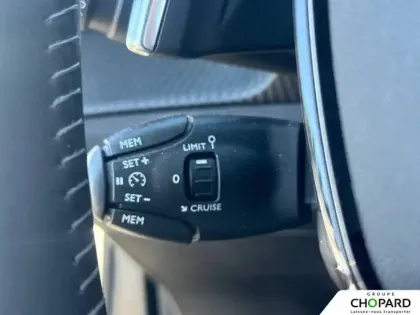 Photo 15 Peugeot 2008  PureTech 130 S&S EAT8