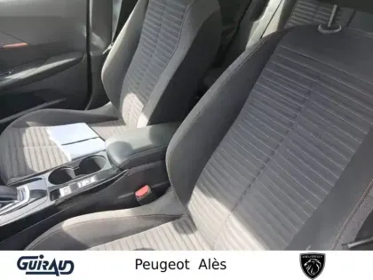 Photo 8 Peugeot 2008  Electrique 54 kWh 156 ch