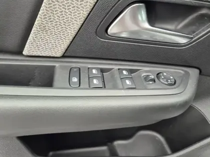 Photo 21 Citroën C4  BlueHDi 130 S&S EAT8