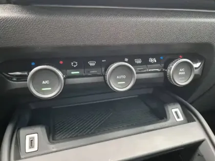 Photo 14 Citroën C4  BlueHDi 130 S&S EAT8