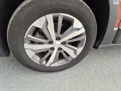 Photo 10 Peugeot Rifter  Standard BlueHDi 130 S&S EAT8