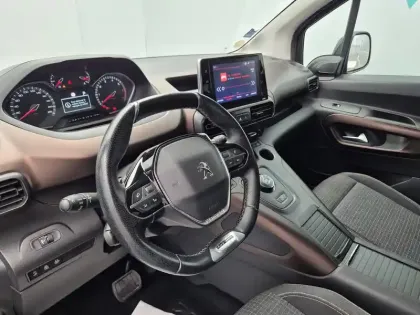 Photo 11 Peugeot Rifter  Standard BlueHDi 130 S&S EAT8