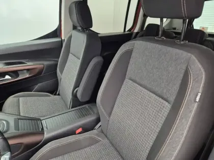 Photo 8 Peugeot Rifter  Standard BlueHDi 130 S&S EAT8