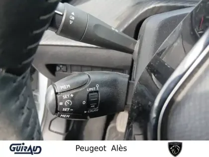 Photo 18 Peugeot 208  PureTech 75 S&S BVM5